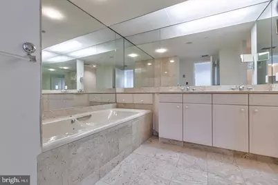 202 W Rittenhouse Square #1705, Philadelphia, PA 19103 - Photo 13