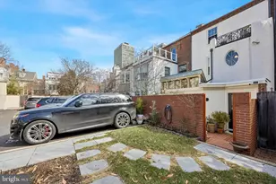 318 S American St, Philadelphia, PA 19106 - Photo 33