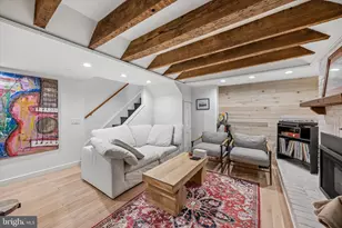 318 S American St, Philadelphia, PA 19106 - Photo 15