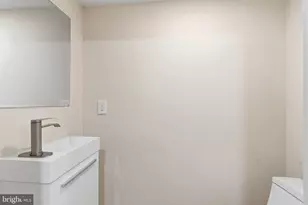 2440 E Harold St, Philadelphia, PA 19125 - Photo 29