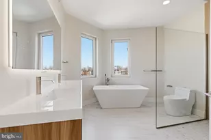 2440 E Harold St, Philadelphia, PA 19125 - Photo 13