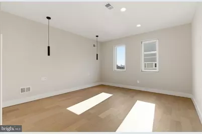 2440 E Harold Street, Philadelphia, PA 19125 - Photo 15