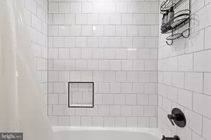 547 Walnut Ln, Philadelphia, PA 19128 - Photo 31