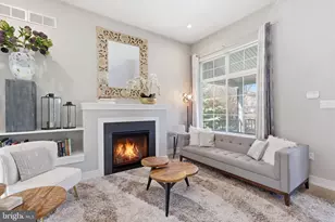 547 Walnut Ln, Philadelphia, PA 19128 - Photo 13