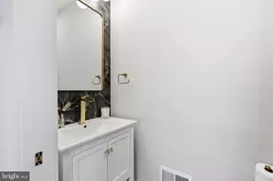 547 Walnut Ln, Philadelphia, PA 19128 - Photo 37