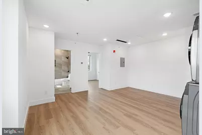 929 N 40th Street, Philadelphia, PA 19104 - Photo 9