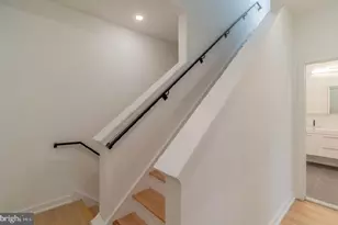 2137 E Firth St, Philadelphia, PA 19125 - Photo 7