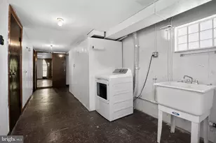 9860 Bonner St, Philadelphia, PA 19115 - Photo 25