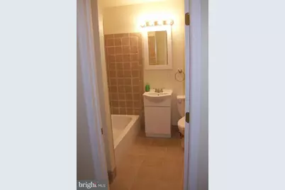 1239 S Bonsall Street, Philadelphia, PA 19146 - Photo 17