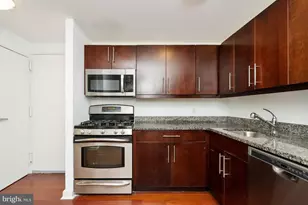 219 S 18th St, Philadelphia, PA 19103 - Photo 5