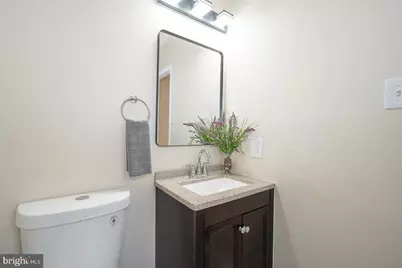 8212 Chelwynde Avenue, Philadelphia, PA 19153 - Photo 37