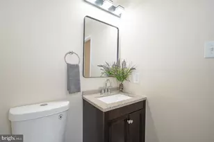 8212 Chelwynde Ave, Philadelphia, PA 19153 - Photo 37