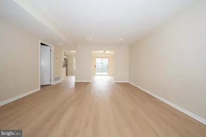 8212 Chelwynde Avenue, Philadelphia, PA 19153 - Photo 9