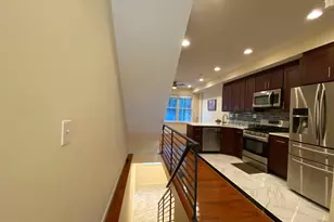 2548 S 2nd St, Philadelphia, PA 19148 - Photo 9