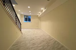 2548 S 2nd St, Philadelphia, PA 19148 - Photo 29