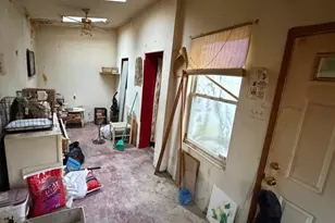 573 Shawmont Ave, Philadelphia, PA 19128 - Photo 9