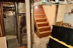 573 Shawmont Ave, Philadelphia, PA 19128 - Photo 15