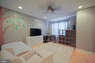 908 N Front St, Philadelphia, PA 19123 - Photo 21