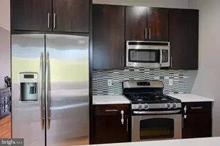 908 N Front St, Philadelphia, PA 19123 - Photo 19