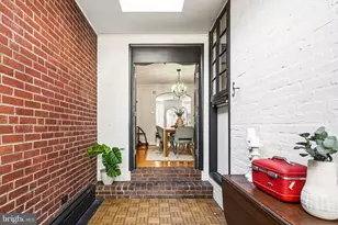 2139 St James Pl, Philadelphia, PA 19103 - Photo 15