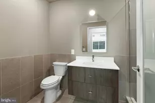 525 N 41st St, Philadelphia, PA 19104 - Photo 17