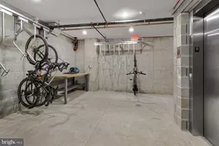 525 N 41st St, Philadelphia, PA 19104 - Photo 29