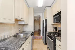 200 Locust St, Philadelphia, PA 19106 - Photo 15