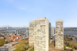 200 Locust St, Philadelphia, PA 19106 - Photo 57