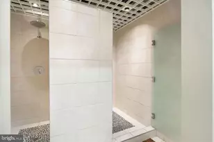 200 Locust St, Philadelphia, PA 19106 - Photo 39