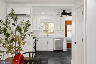 1015 Watkins St, Philadelphia, PA 19148 - Photo 11