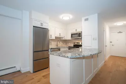 1900 John F Kennedy Boulevard #402, Philadelphia, PA 19103 - Photo 3