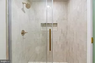 438 McClellan St, Philadelphia, PA 19148 - Photo 21