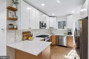 438 McClellan St, Philadelphia, PA 19148 - Photo 9