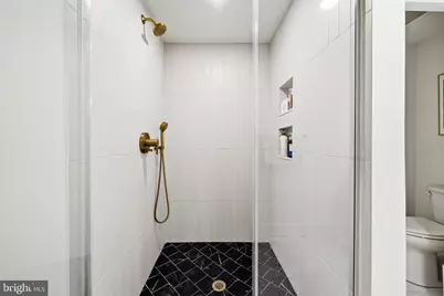 1115 N American Street #B2, Philadelphia, PA 19123 - Photo 17