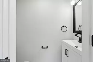 6208 Shelbourne St, Philadelphia, PA 19111 - Photo 9