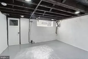 6208 Shelbourne St, Philadelphia, PA 19111 - Photo 23