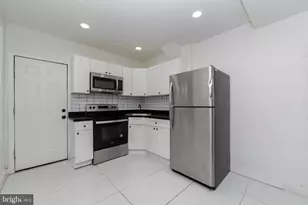 2526 N Jessup St, Philadelphia, PA 19133 - Photo 9