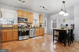 7032 Erdrick St, Philadelphia, PA 19135 - Photo 11