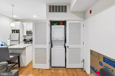 925 N 20th Street #2R, Philadelphia, PA 19130 - Photo 3