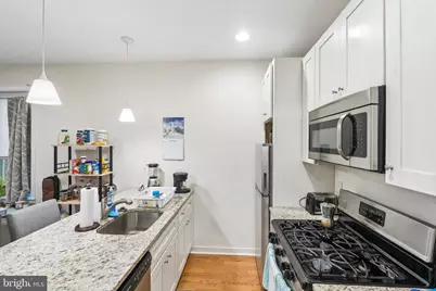 925 N 20th Street #2R, Philadelphia, PA 19130 - Photo 5