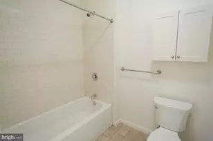 1411-6 Walnut St, Philadelphia, PA 19102 - Photo 21