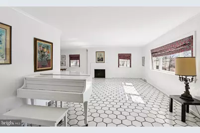 605 Arbutus Street, Philadelphia, PA 19119 - Photo 9