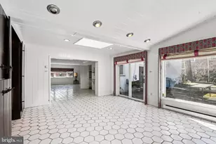 605 Arbutus St, Philadelphia, PA 19119 - Photo 13