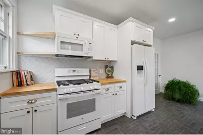 423 E Gorgas Lane, Philadelphia, PA 19119 - Photo 3