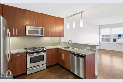 1425 Locust St #15E, Philadelphia, PA 19102 - Photo 3