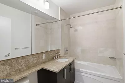 1425 Locust St #15E, Philadelphia, PA 19102 - Photo 15