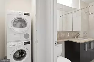 1425 Locust St, Philadelphia, PA 19102 - Photo 17