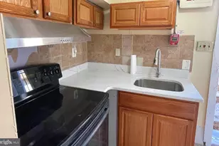 7247 Charles St, Philadelphia, PA 19135 - Photo 5