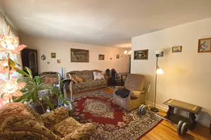 8513 Bustleton Ave, Philadelphia, PA 19152 - Photo 3