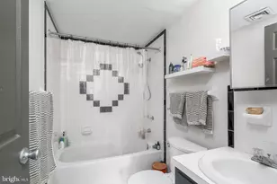 239 Race St, Philadelphia, PA 19106 - Photo 13